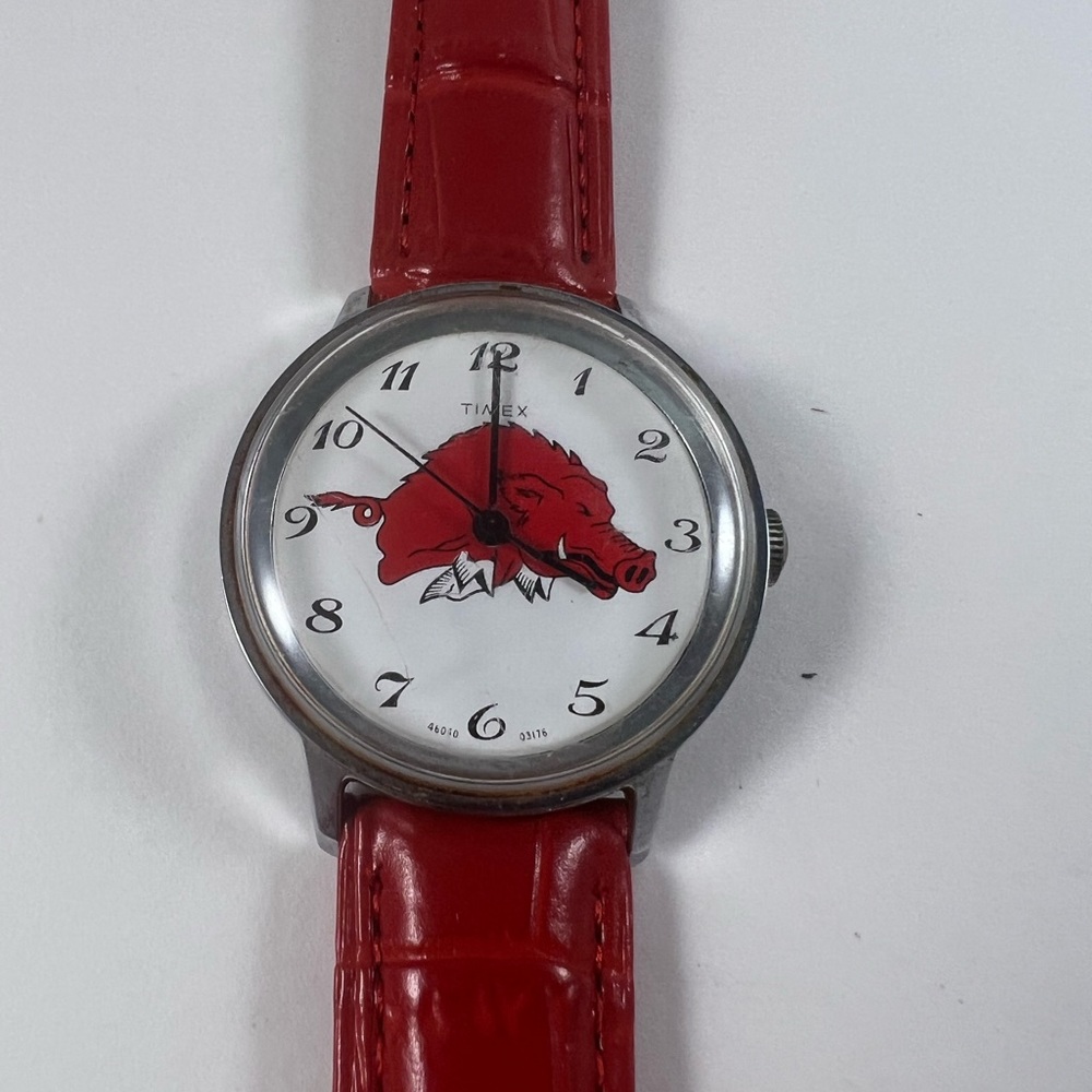 Unisex Razorback Holiday Gift Timex Automatic Vintage Watch Winding Functioning